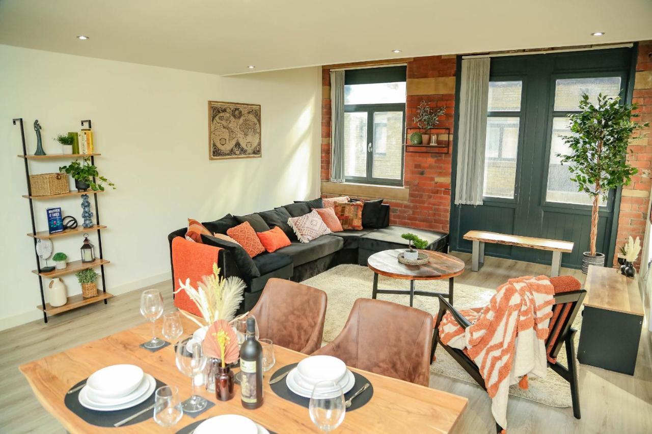 2 Bed New York Style Loft Free Parking * Bradford (West Yorkshire)