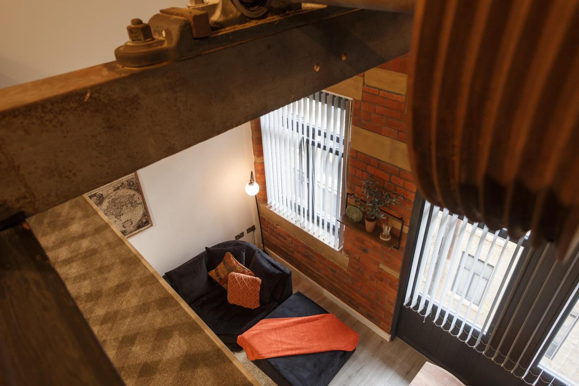 2 Bed New York Style Loft Free Parking * Bradford (West Yorkshire)